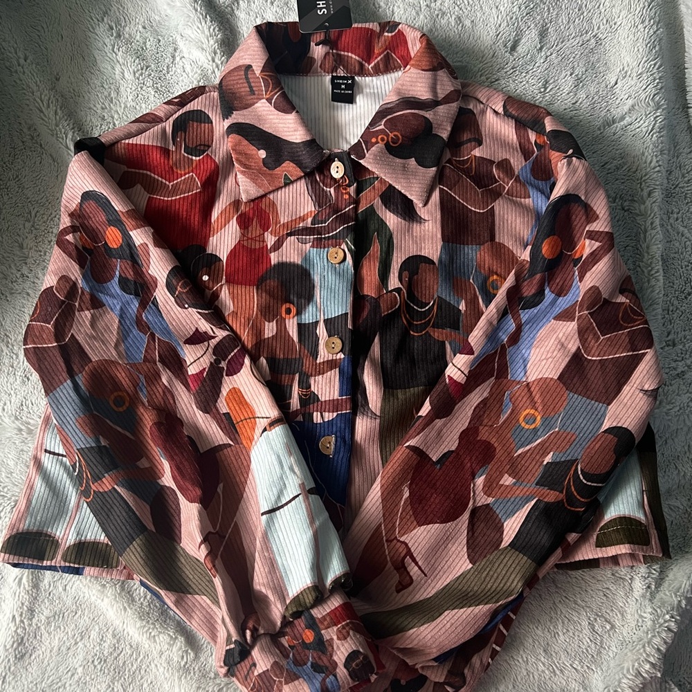 Retro Street Figure Graphic Crop Lightweight Button Down